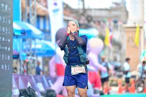 BIB: 5124
                            <button type="button" onclick="openModal(24884013)" class="btn btn-primary btn-sm float-right btn-popup" data-toggle="modal" data-target=".modal-high-quality">
                        <i class="fas fa-shopping-cart"></i> Add to Cart
                    </button>
                                            <button type="button" onclick="isThisMe(24884013, true)" class="btn btn-success btn-sm float-right btn-popup btn-isme hidden" data-toggle="tooltip" data-placement="bottom" title="นี่คือรูปของคุณใช่ไหม คลิกที่นี่เพื่อเอาเข้าอัลบั้ม">
                        <i class="fas fa-plus"></i> Add to album
                    </button>
                    <button type="button" onclick="isThisMe(24884013, false)" class="btn btn-warning btn-sm float-right btn-popup btn-isnotme hidden">
                        <i class="fas fa-ban"></i> Remove from album
                    </button>